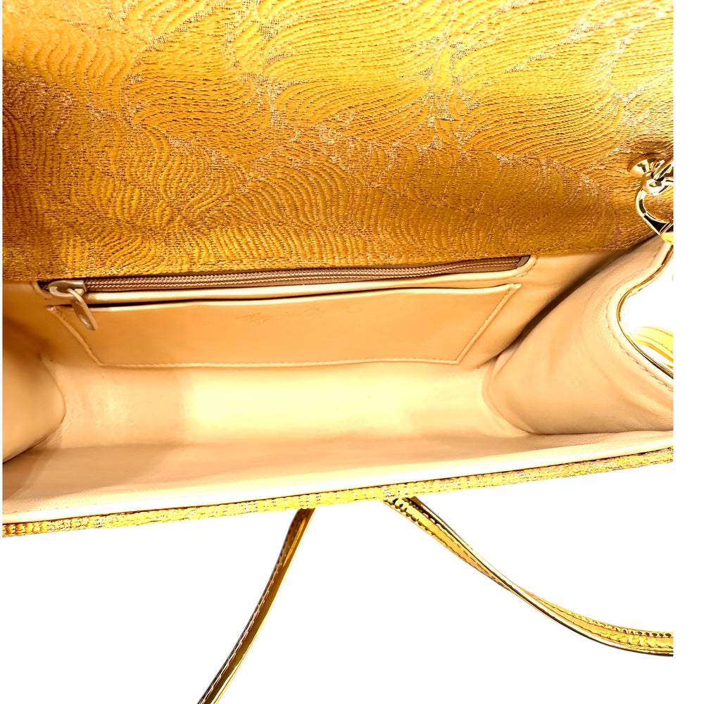 
                  
                    Pochette Golden
                  
                